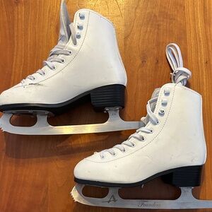 American Youth Figure Skates